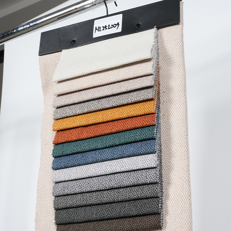 Tessuto per divani in poliestere jacquard a cinque caratteri con griglia Tessuto per divani in poliestere jacquard a cinque caratteri con griglia